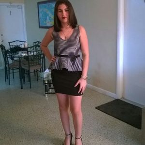 Meet your Posher, Yeleiny