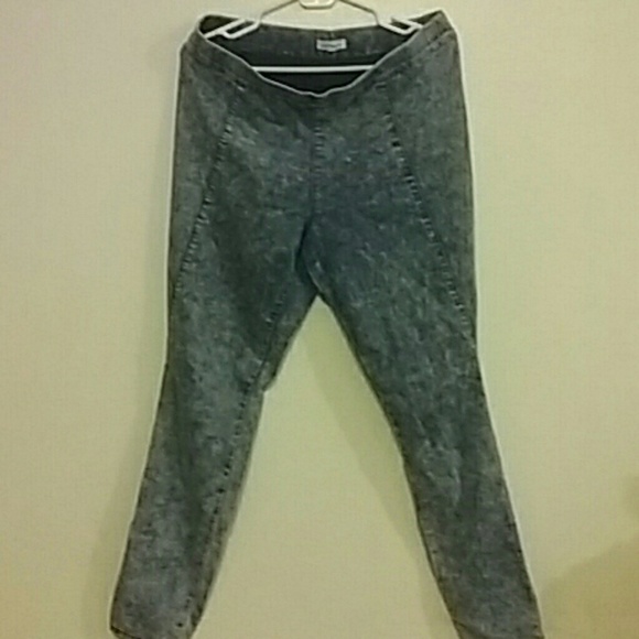 Silence and Noise acidwash jeggings
