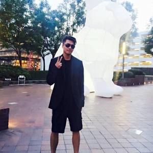 Meet your Posher, Johnny