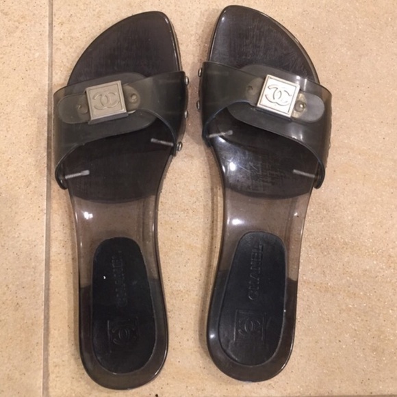 🎀HP🎀 CHANEL Sandals