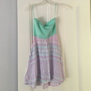 Patterned strapless Roxy dress