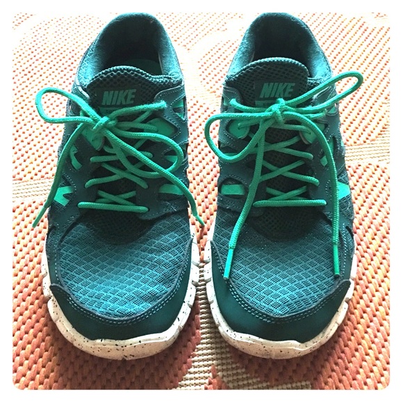 Nike free teal/green with green speckled soles