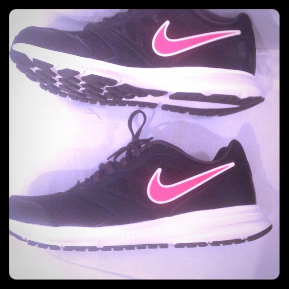 Nike sneakers. Brand new.