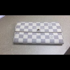 Authentic Louis Vuitton Damier Azur Sarah Wallet