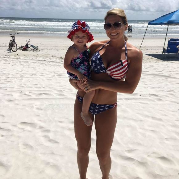 Meet your Posher, Cortney