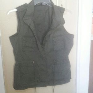 Cargo type vest