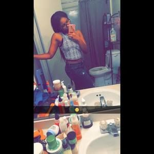 Meet your Posher, Zora