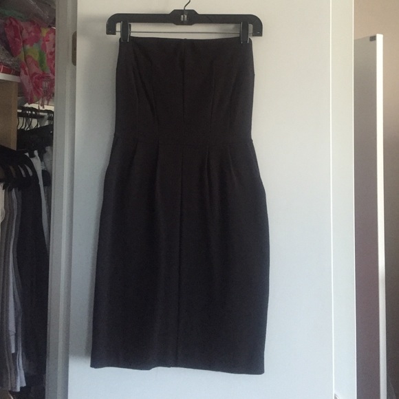 Express Dress - Picture 2 of 4