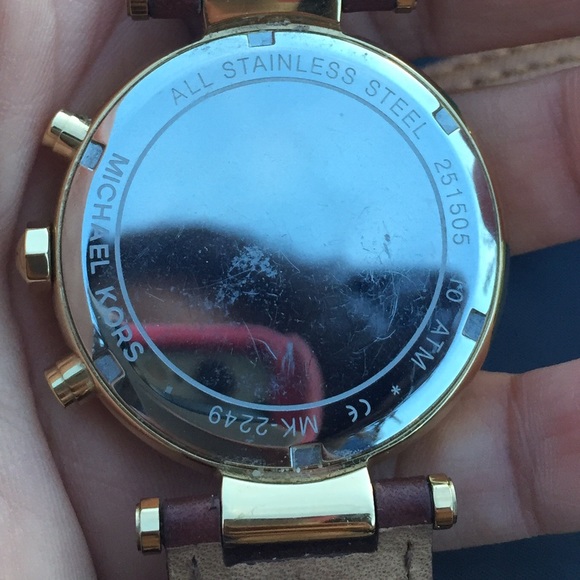 MK watch - Picture 3 of 3