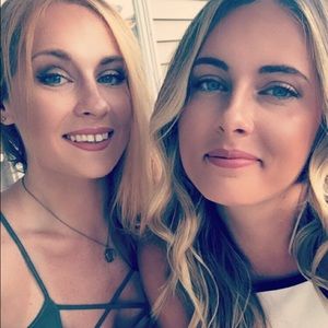 Meet your Posher, Caroline