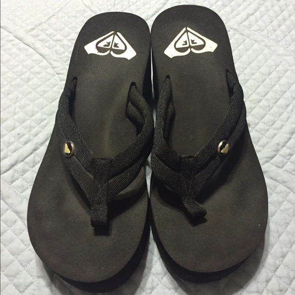 roxy wedge sandals