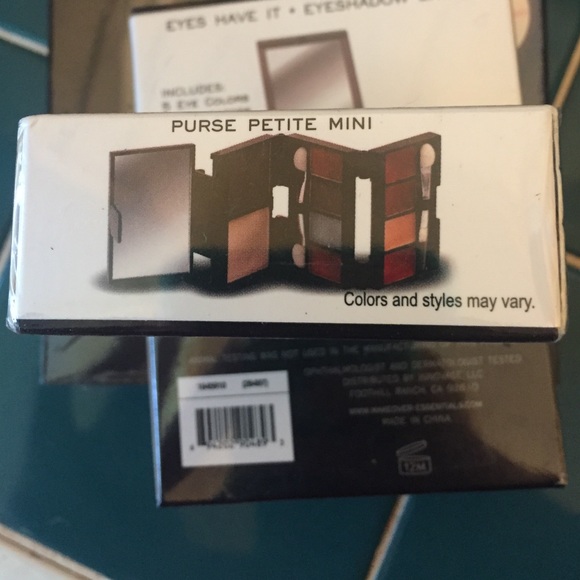 Makeup bundle! - Picture 4 of 4