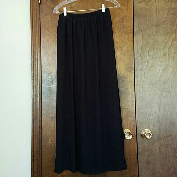 *FREE* Forever 21 maxi skirt