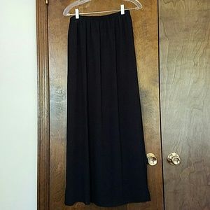 *FREE* Forever 21 maxi skirt