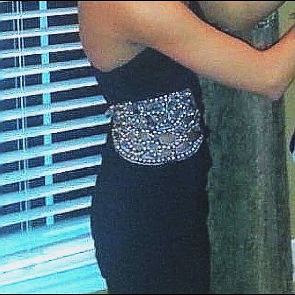 Dress - Picture 2 of 4