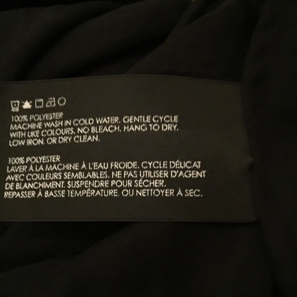 Club Monaco - Picture 4 of 4