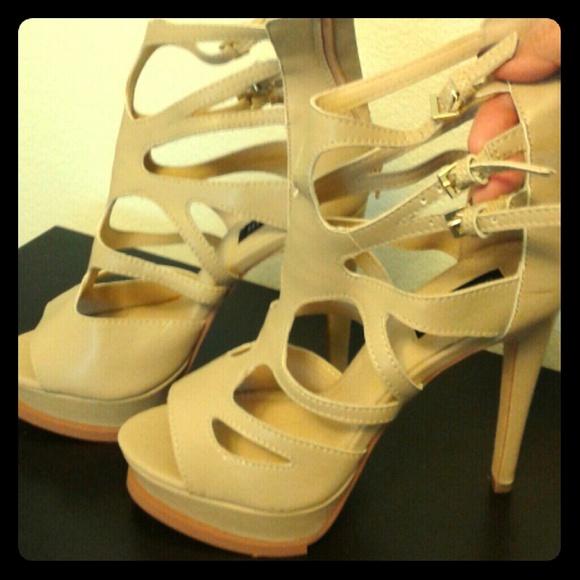 Sophia & Lee Shoes - !!!Strappy sexy 5" , never worn