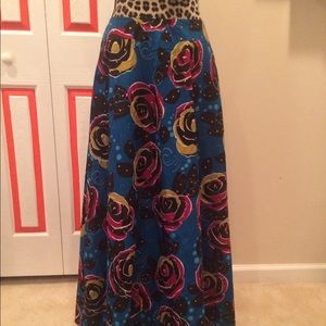 Flared skirt with bold colors