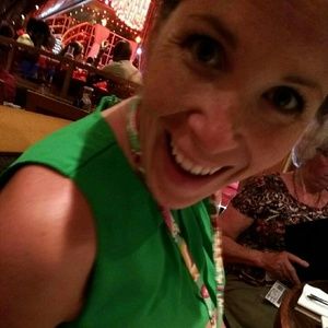 Meet your Posher, Holly