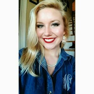 Meet your Posher, Brandi