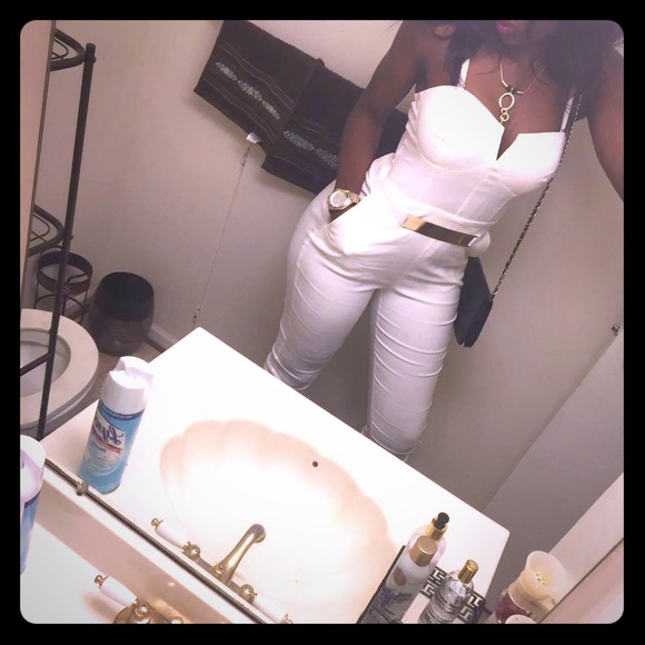 White Jumpsuit with gold plate belt maycys