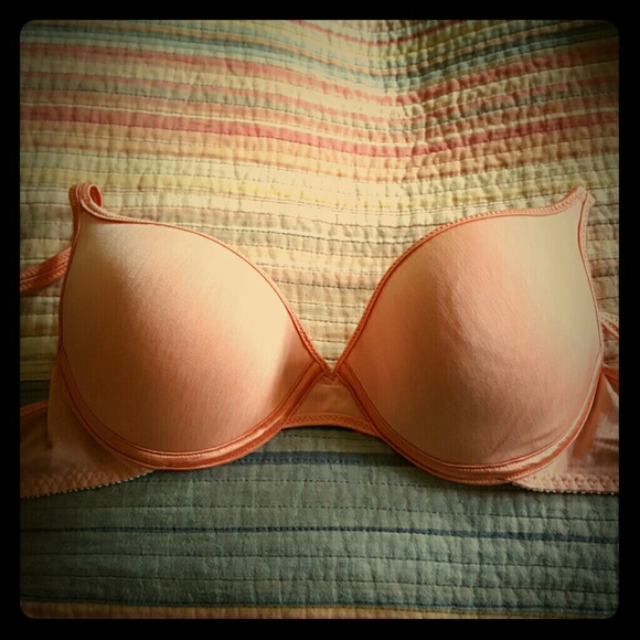 T-shirt Bra - Picture 1 of 3