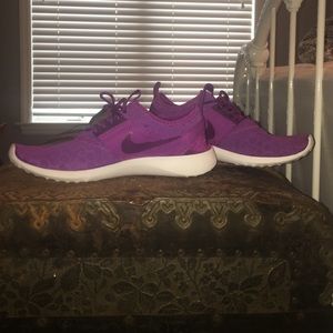 Nike Juvenate- Purple