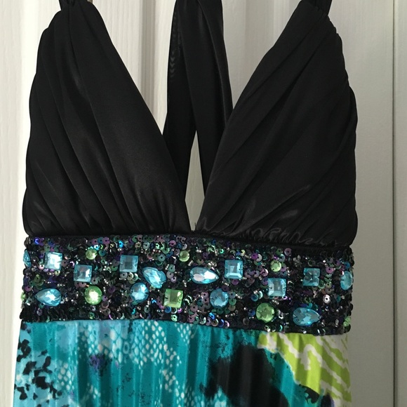 PROM DRESS - Picture 2 of 4