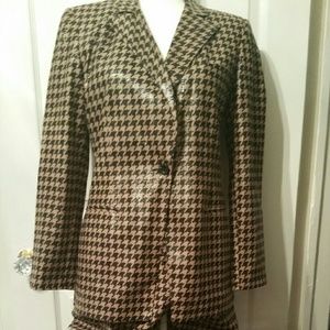 Ladies pant suit