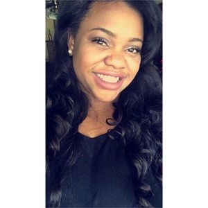 Meet your Posher, Maya