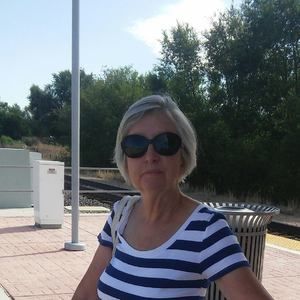 Meet your Posher, Cathie