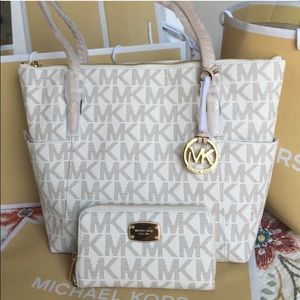 Michael Kors bag + wallet