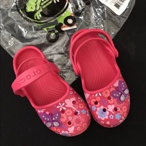 New! Crocs Butterfly Raspberry Clogs!