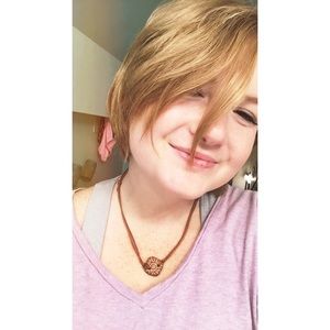 Meet your Posher, Anna