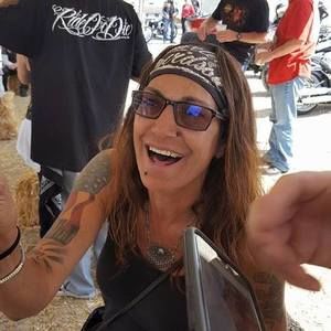 Meet your Posher, Cathy