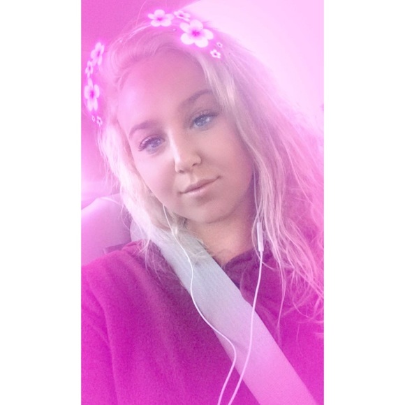 Meet your Posher, Hannah