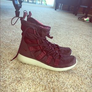 Nike roshe boots