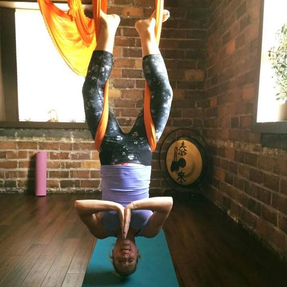 Meet your Posher, Sara - Picture 1 of 1