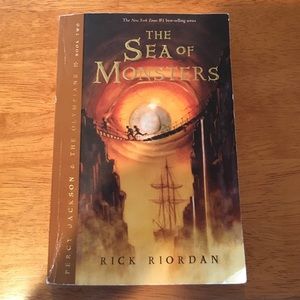 The Sea of Monsters (Percy Jackson Book 2)