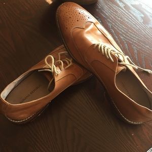 Men's dress shoes