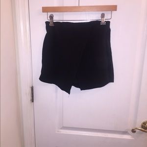 Black envelope skirt/shorts