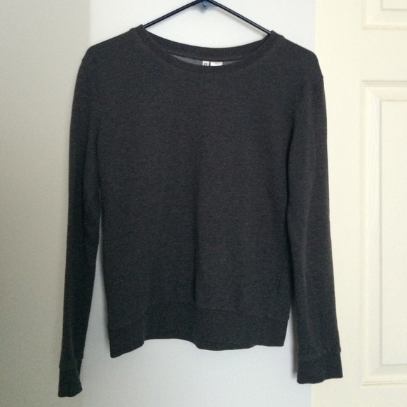 two h&m crewnecks - Picture 2 of 4