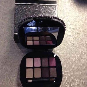Mac keepsake plum eyeshadow