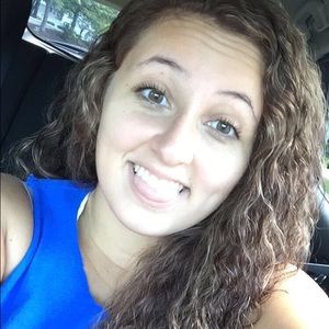 Meet your Posher, Briana