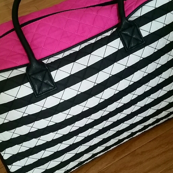 BETSEY JOHNSON BLACK & WHITE STRIPED TRAVEL BAG - Picture 2 of 4