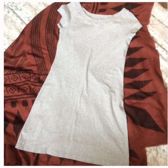 * SOLD * Soft gray cap sleeve dress