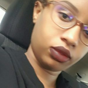 Meet your Posher, Samira