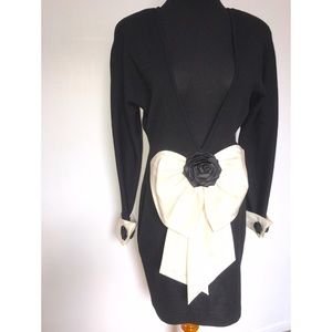 CHANEL Dresses - Beautiful vintage Andrea Jovine Dress with Bow CHANEL Dresses - Beautiful vintage Andrea Jovine Dress with Bow