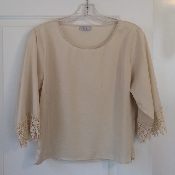 Tobi Tops - EUC TOBI lace crop top
