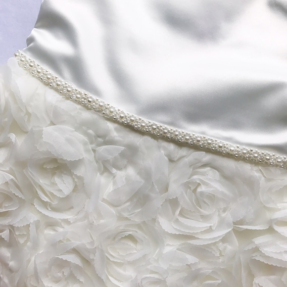 ❌SOLD❌ Kids Dream Ivory Rosette Formal Dress 3-4T - Picture 2 of 6
